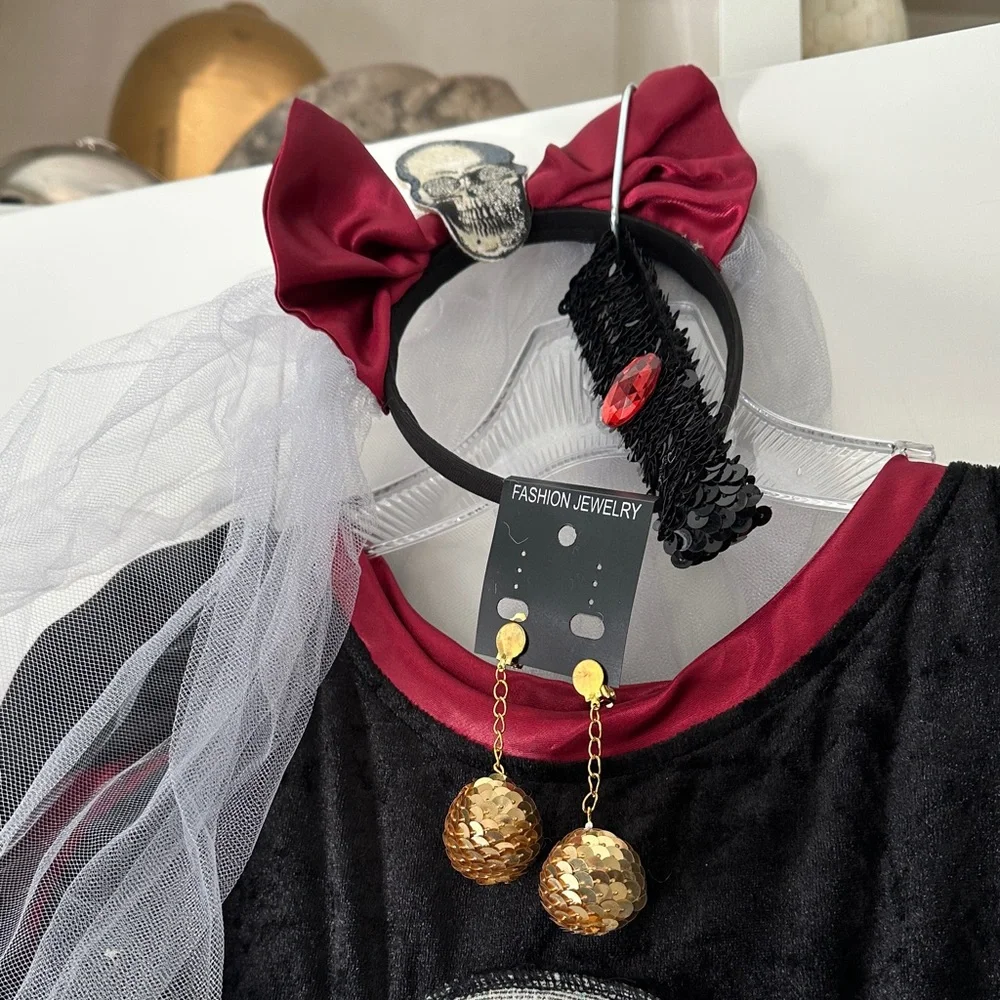 Chilling Skull Kids Costume - Black, red and White - Picture 6 of 6